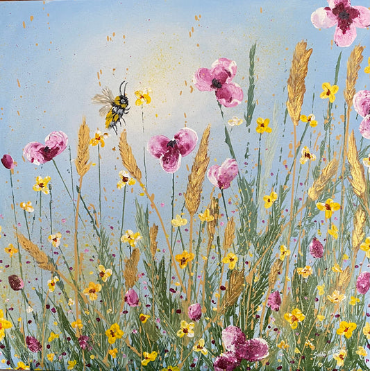 That cute little Bee though xx